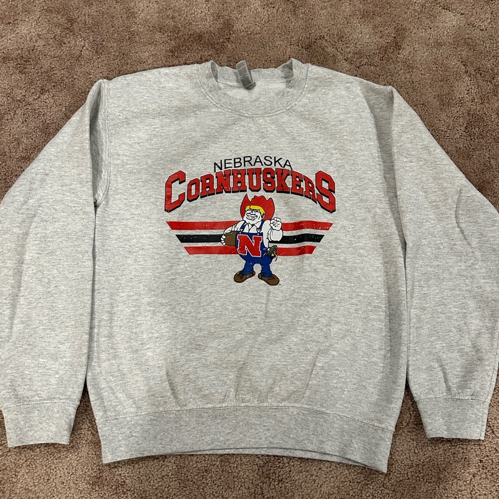 Gildan Gray Nebraska Cornhuskers Crewneck Sweater